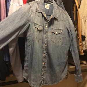 Levi’s Denim shirt with Pearl snap buttons